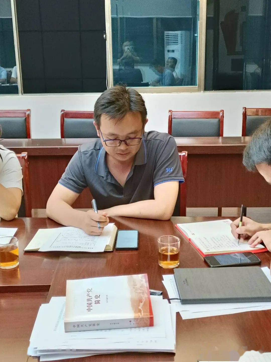 顺二连五一一现,八九不分合吉三打一生肖，全面释义、时代解答解释落实